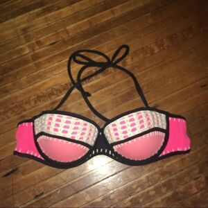 Victoria’s Secret 32B crochet bikini halter top